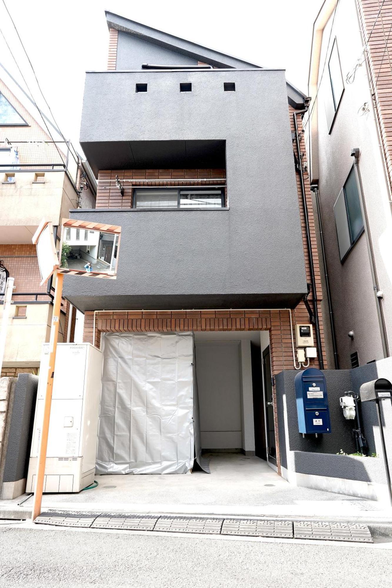 Modern, Cozy And Relaxing 3-story House For Rent! * โตเกียว